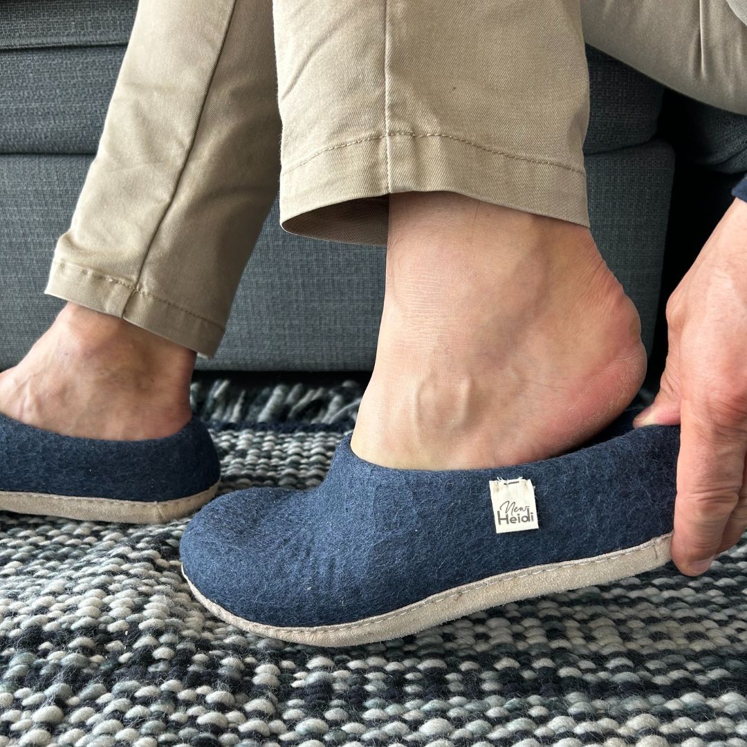Chausson en feutrine, semelle en cuir