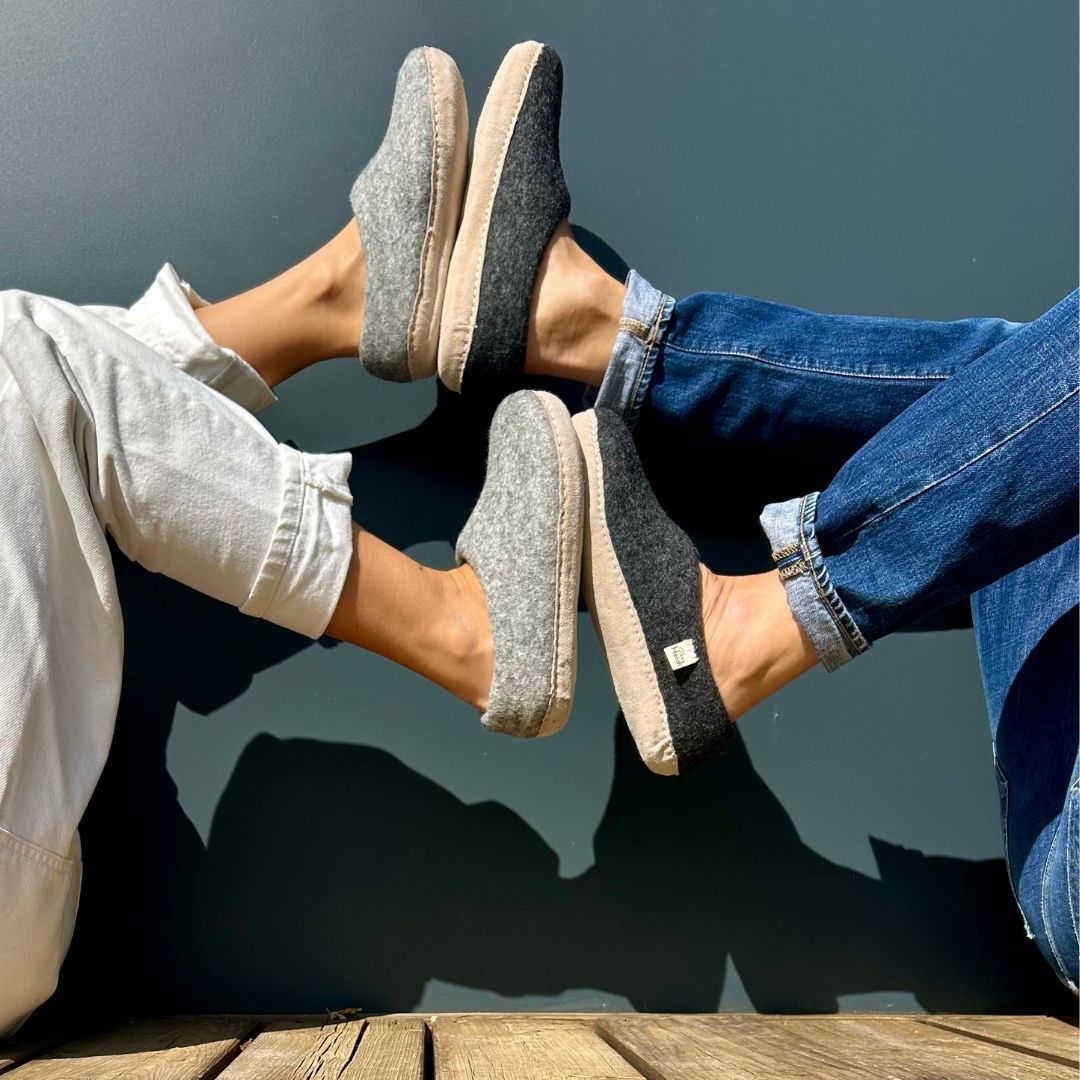 Chausson en feutrine, semelle en cuir