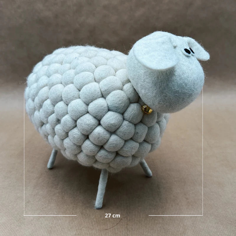 Guide des dimensions pour le mouton boule géant New Heidi affichant une longueur de 27 cm.