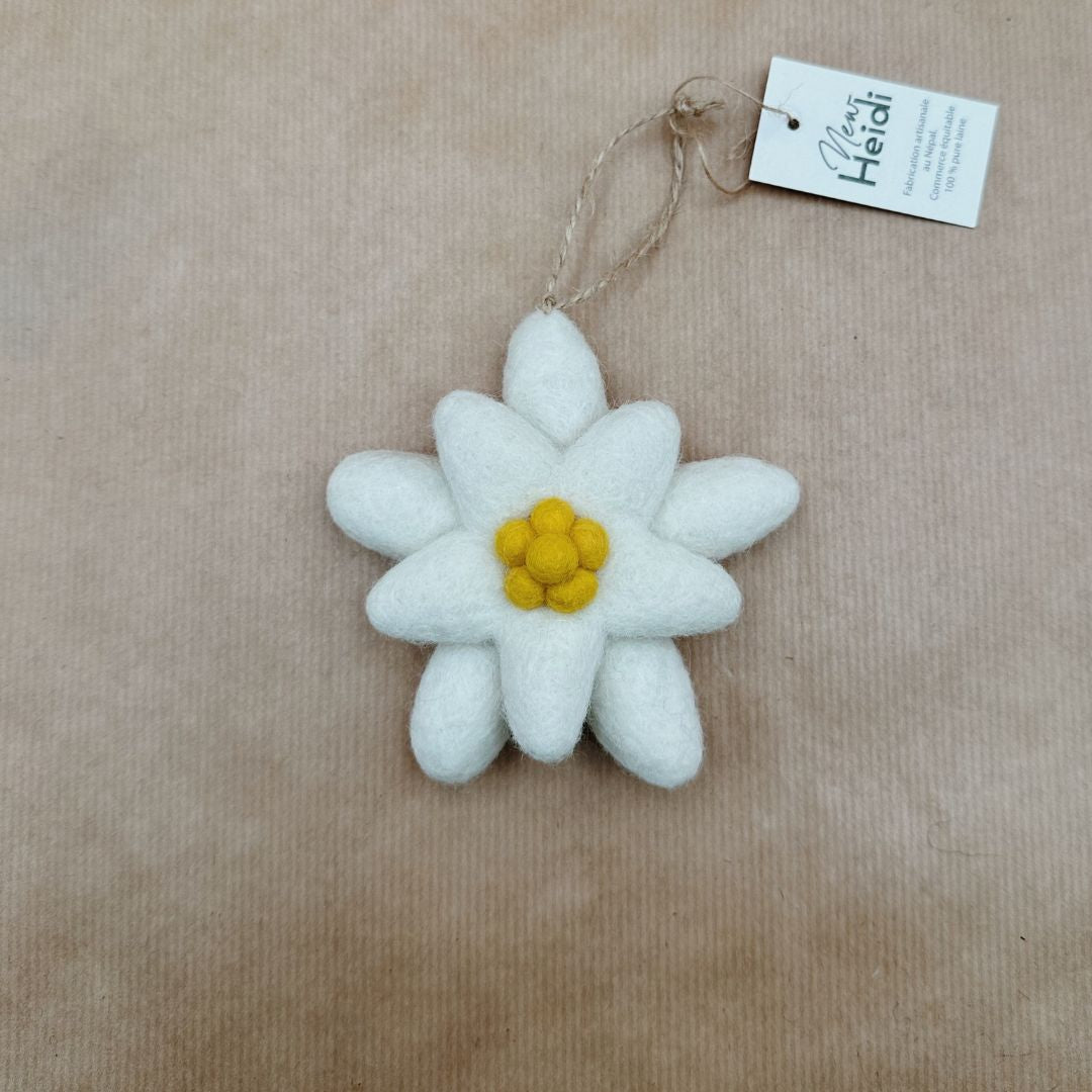 Edelweiss à suspendre - Décoration artisanale et éco-responsable | New Heidi