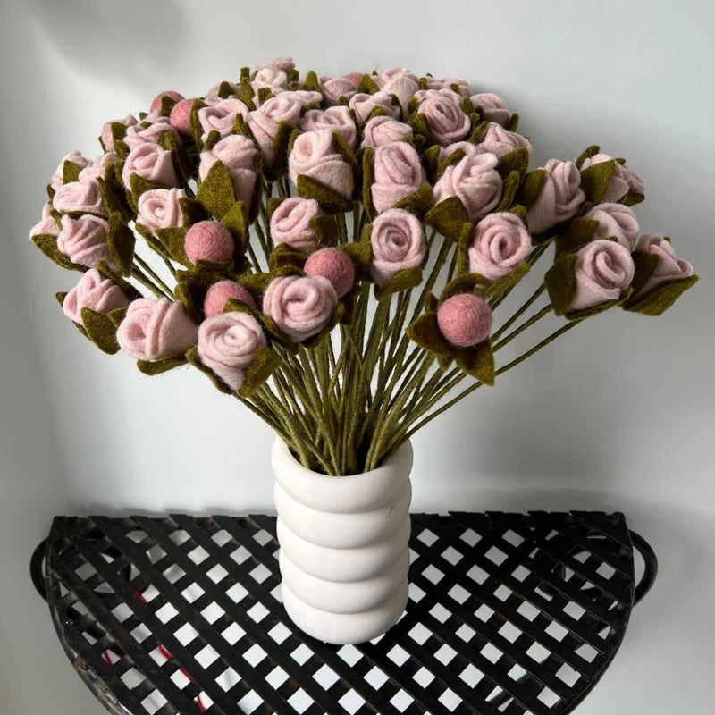 erplain_file_id:174151 - Roses Roses en Feutrine – Décoration Florale New Heidi