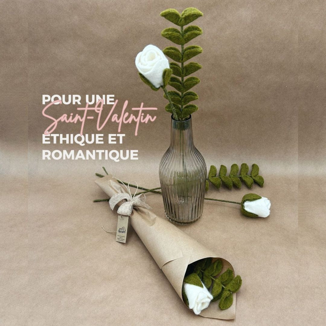 Présentation du bouquet rose blanche et eucalyptus New Heidi avec message Saint-Valentin éthique et romantique.