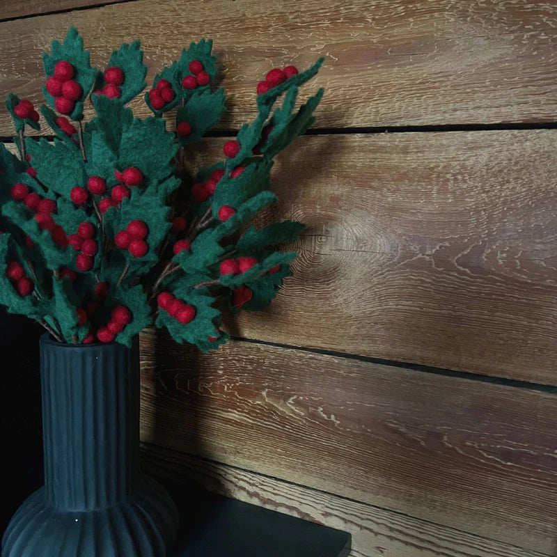 erplain_file_id:174028 - Branches de Houx en Feutrine – Décoration Durable New Heidi