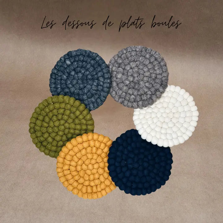 Dessous de Plat en Boules de Feutrine – Création Artisanale & Colorée New Heidi