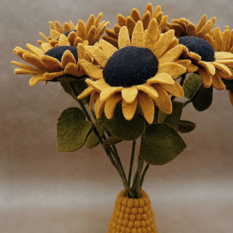 erplain_file_id:174528 - Branches de Tournesols en Feutrine – Décoration New Heidi