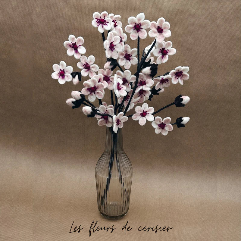 erplain_file_id:174274 - Branches de Fleurs de Cerisier en Feutrine – Décoration New Heidi